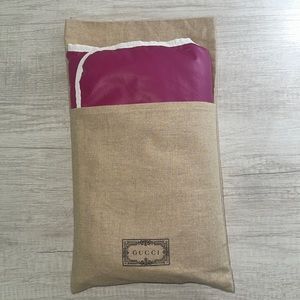 Gucci Fuchsia Changing Pad with dust bag